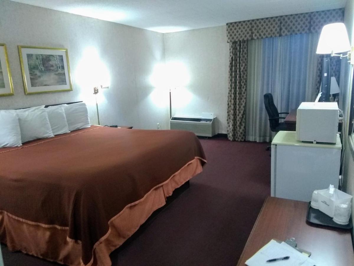 Howard Johnson By Wyndham Bartonsville/Poconos Area Exterior foto